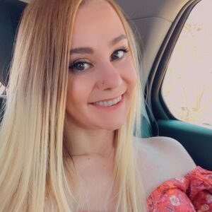 Meet your Posher, Brittney